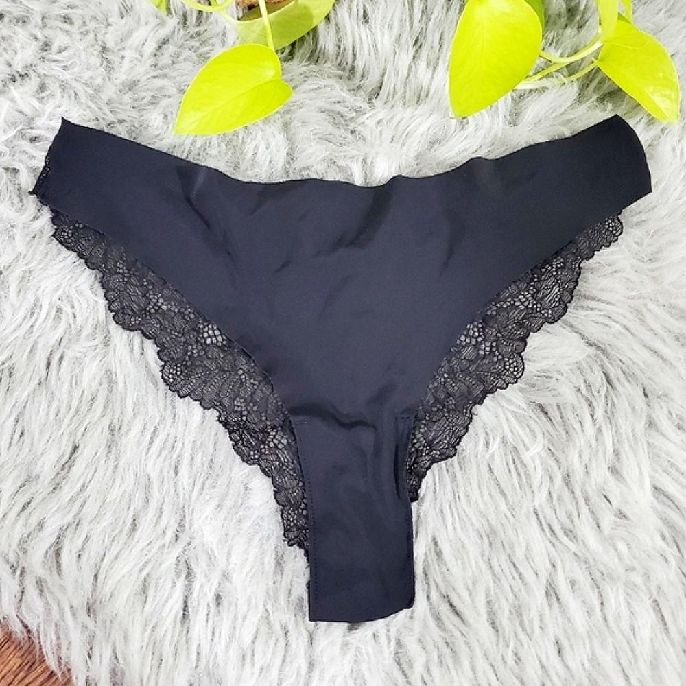 Black Lace Cheeky Midrise Panty - Picture 2 of 4